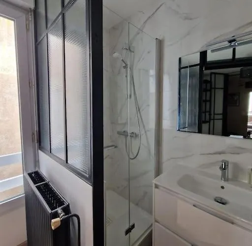 Le Charmant, Hyper Centre Daire *