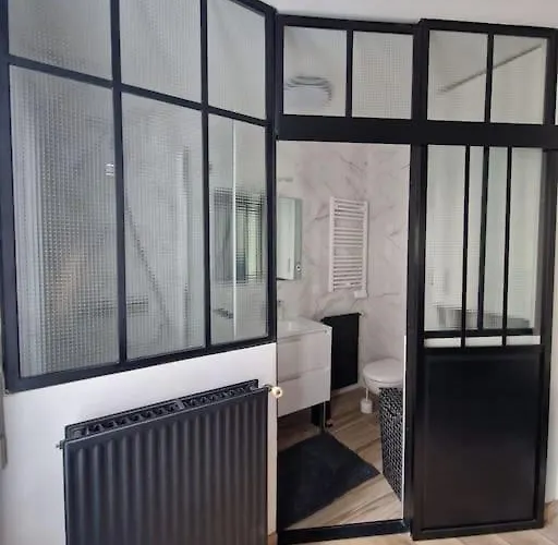 Le Charmant, Hyper Centre *